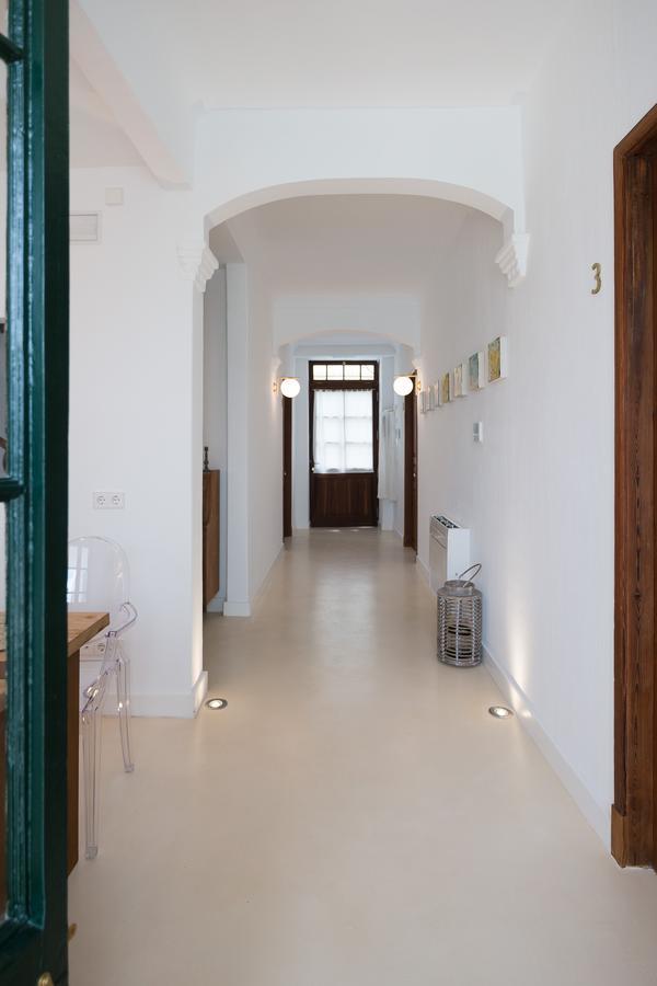 Llonga'S 11Th Youth Hostel Ciutadella  Eksteriør bilde