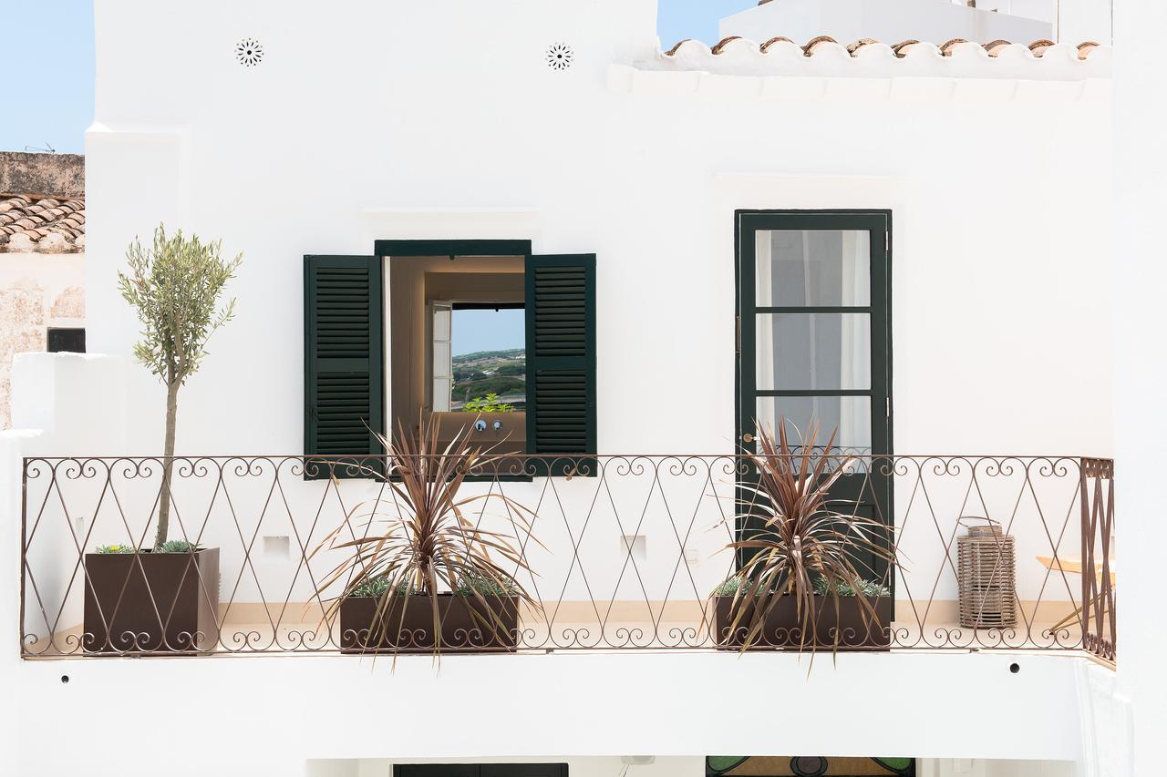 Llonga'S 11Th Youth Hostel Ciutadella  Eksteriør bilde