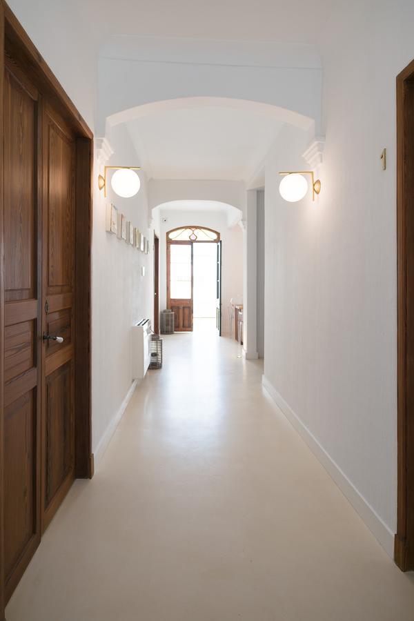 Llonga'S 11Th Youth Hostel Ciutadella  Eksteriør bilde